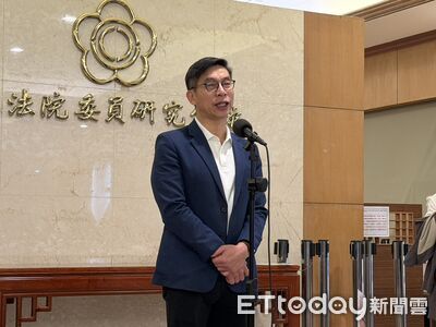 美喊「讓蔣介石出場」　鍾佳濱曝背後意涵：給親中派最後的警告