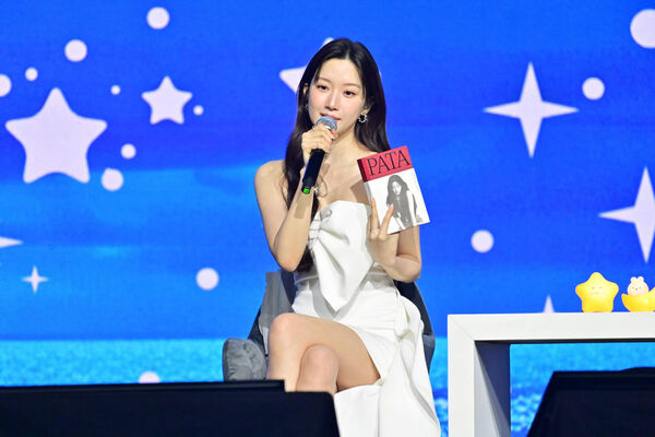 ▲▼ 直擊／1月剛主持金唱片大巨蛋！《女神降臨》文佳煐激美現身南港。（圖／讀者提供）