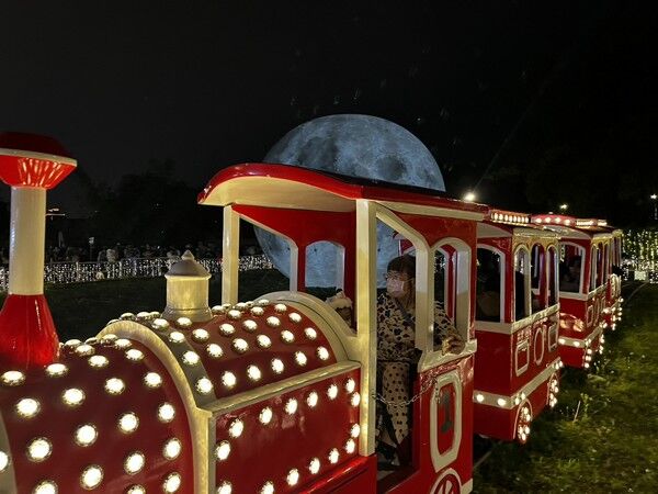 ▲2026桃園燈會開幕5天突破65萬人次