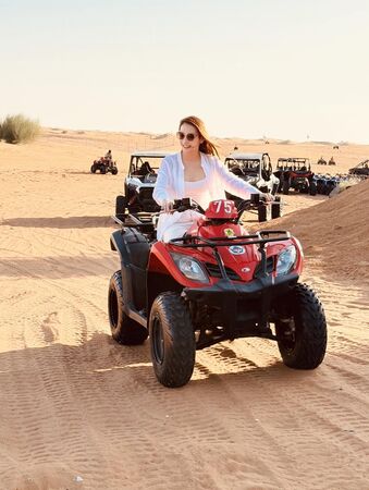 ▲▼艾莉絲（圖／翻攝自Facebook／艾莉絲）