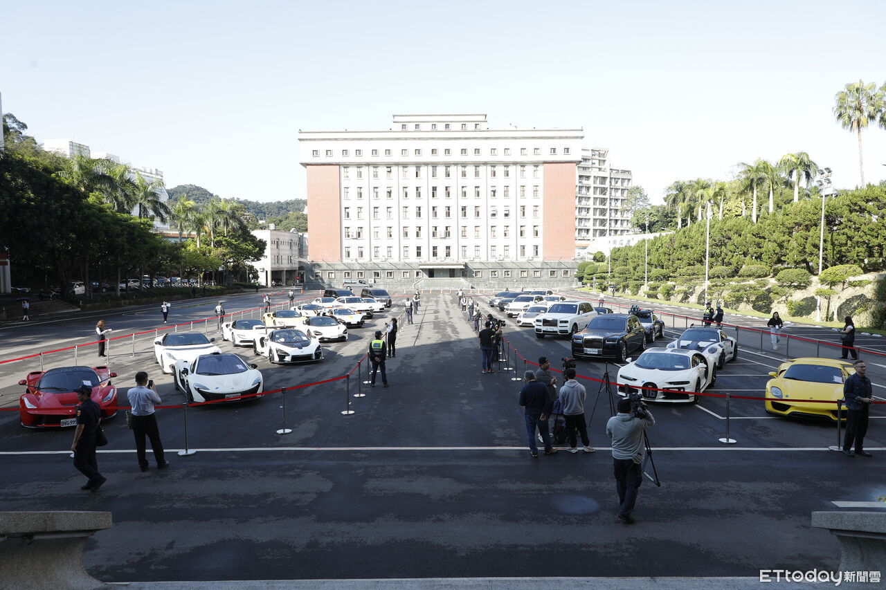 太子集團「夢幻豪車」開賣!33輛超跑大軍排開 現場如大型車展