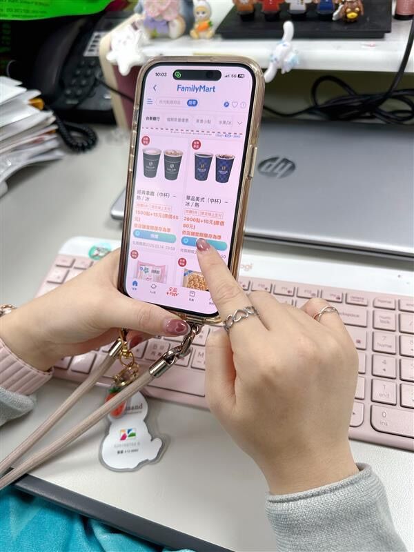 ▲▼全家,點數,兌換,早餐,禮盒,過期。（圖／全家便利商店提供）