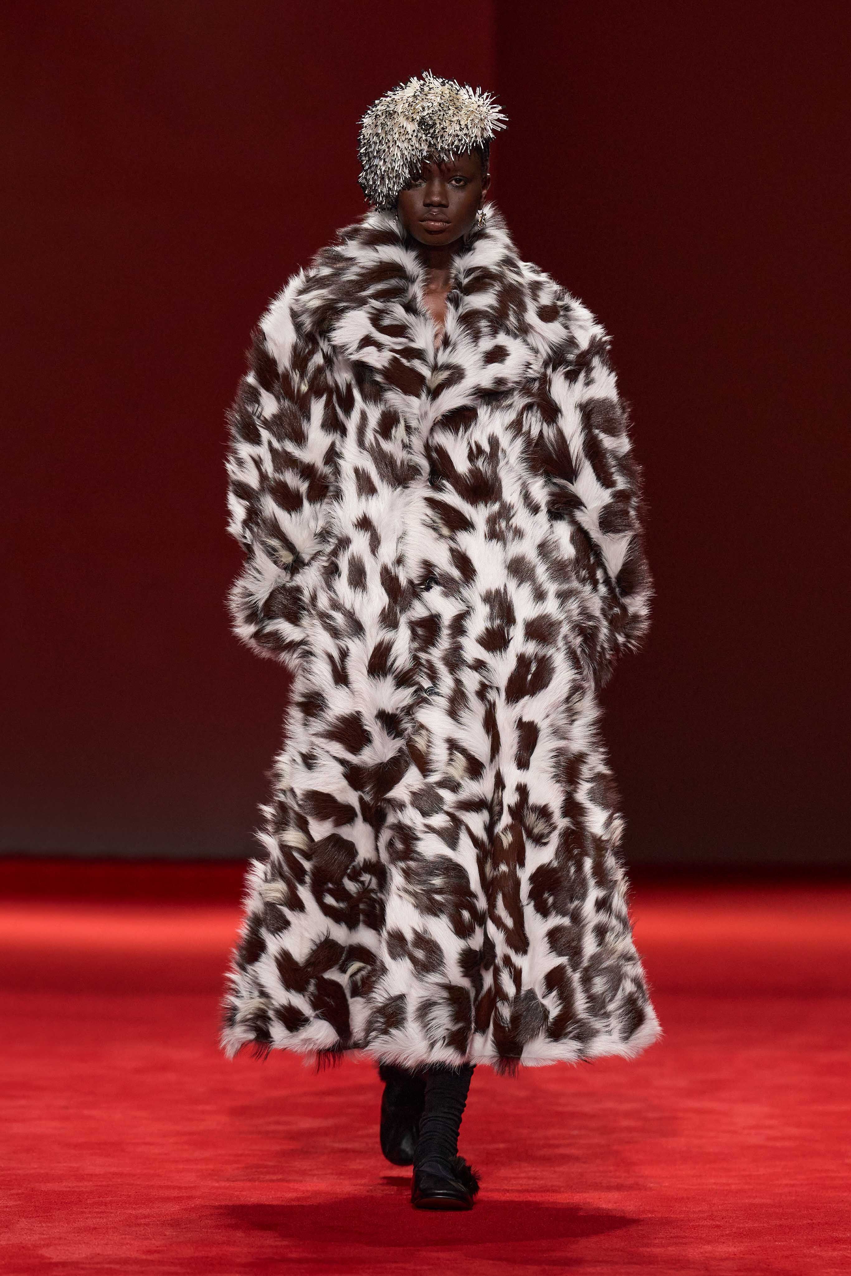 ▲▼      時裝周       。（圖／品牌提供）