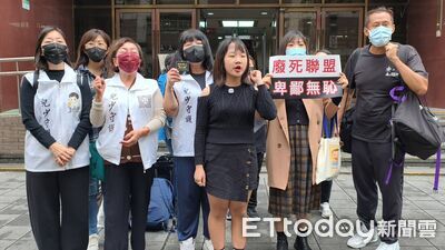 另涉虐2童...惡保母姊妹否認施暴　剴剴戰士怒吼：必須重判