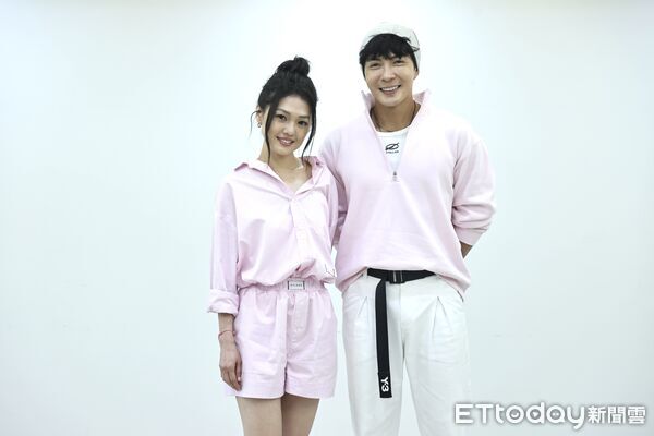 ▲▼ 「蜜雪薇琪」蜜雪出席公益活動, 蜜雪,江耀崙      。（圖／記者徐文彬攝）