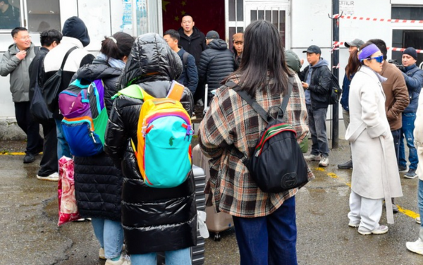 陸「首批」公民撤離伊朗畫面曝光 18人平安「跨境」抵阿塞拜然 | ETtoday大陸新聞 | ETtoday新聞雲