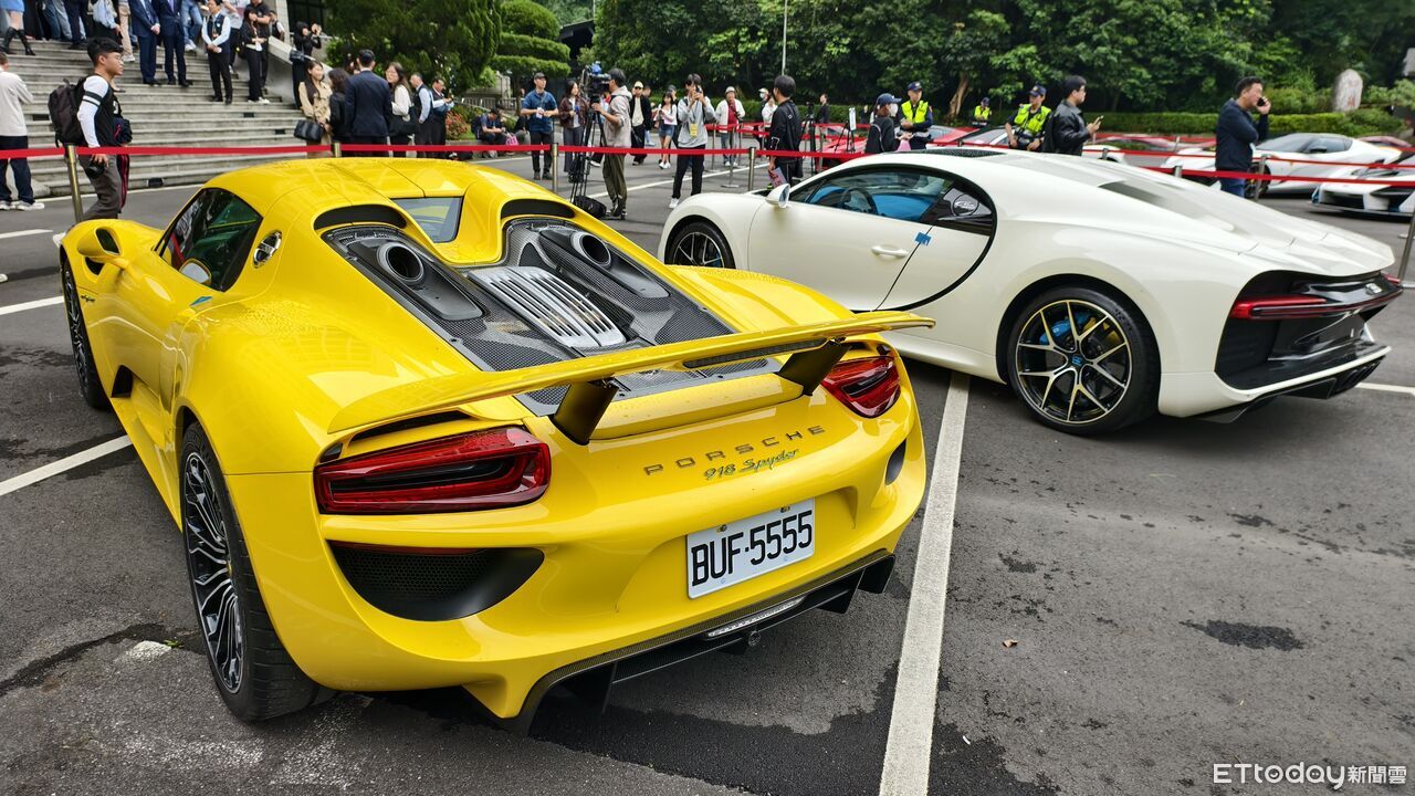 ▲▼太子集團超跑拍賣，四大神獸之一的蛙王Porsche 918 Spyder以5600萬拍定。（圖／記者黃哲民攝）