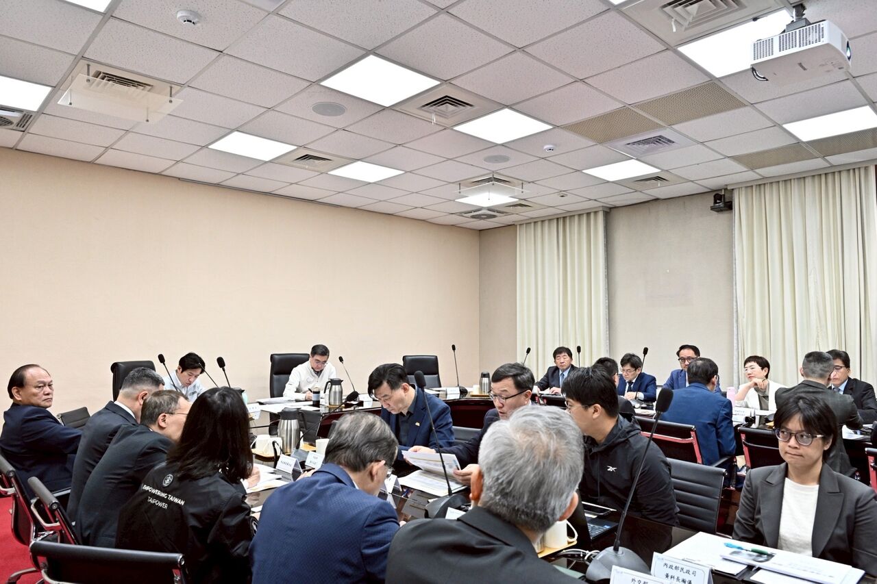 中東戰火衝擊油價!卓榮泰召開會議 下令鄭麗君因應物價預作準備