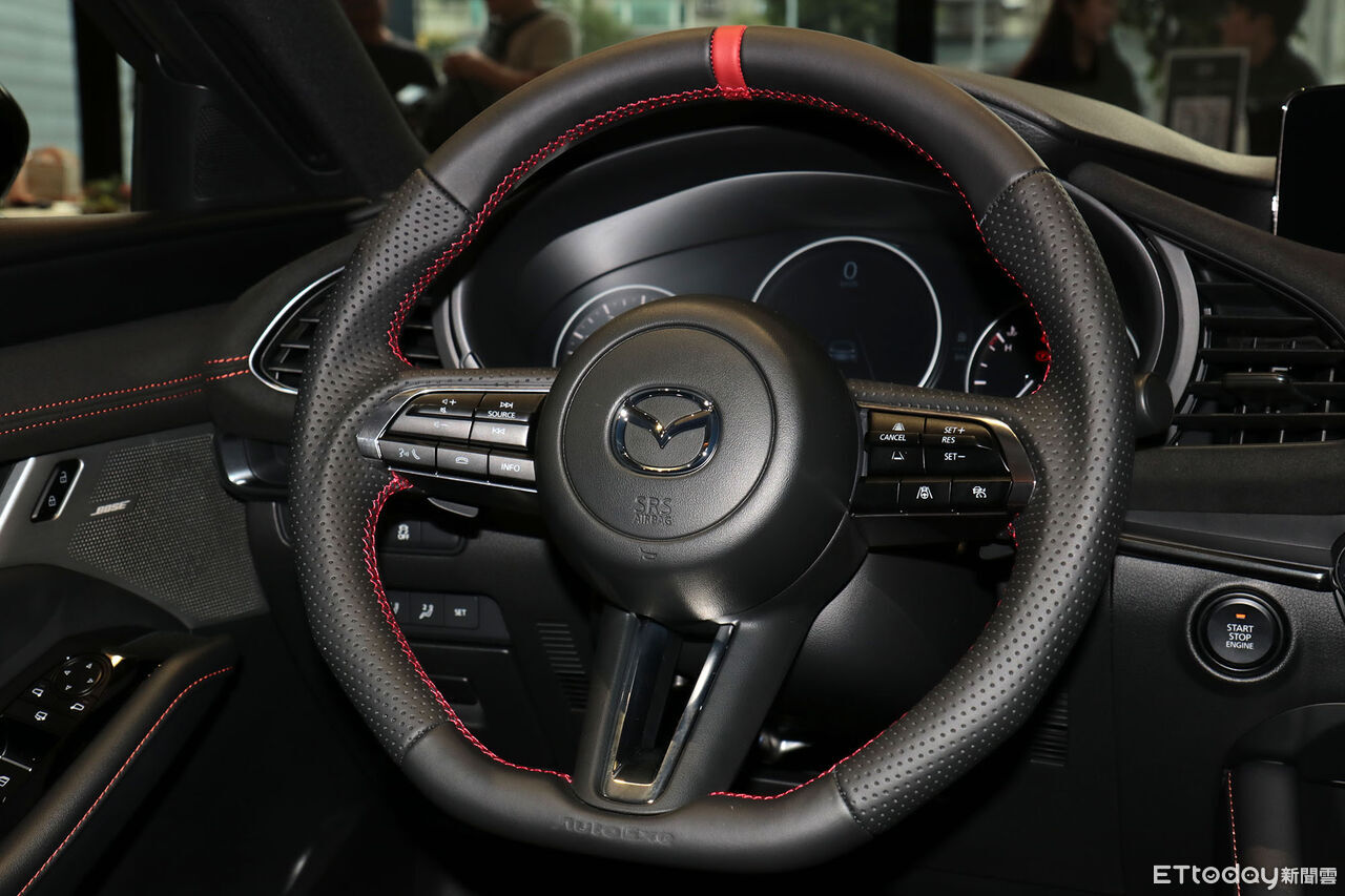 ▲98.8萬起！「馬自達3＆CX-30」推新車型　升級3配備不加價。（圖／記者張慶輝攝）