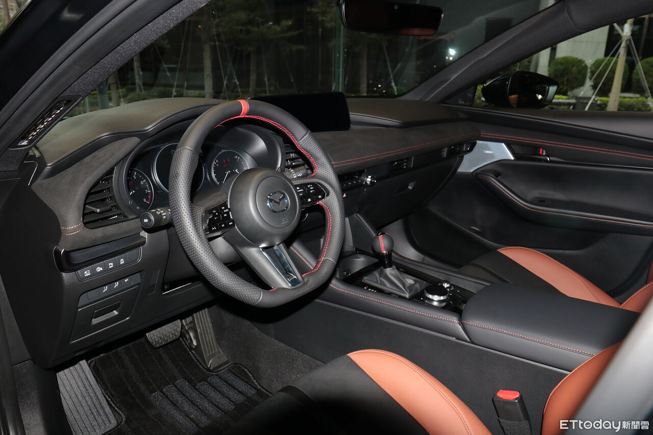 ▲98.8萬起！「馬自達3＆CX-30」推新車型　升級3配備不加價。（圖／記者張慶輝攝）