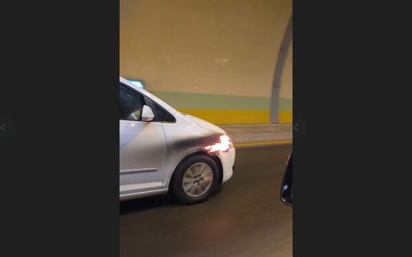 ▲▼男子於八卦山隧道內火燒車一度渾然不覺，經他車提醒才緊急停車滅火。（圖／網友akatsuk_cc提供）