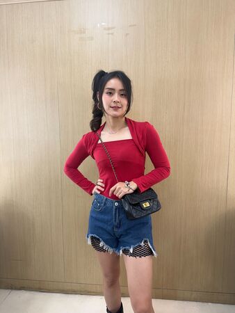 ▲方琦在《豆腐媽媽》中挑戰底層台妹。（圖／民視提供）