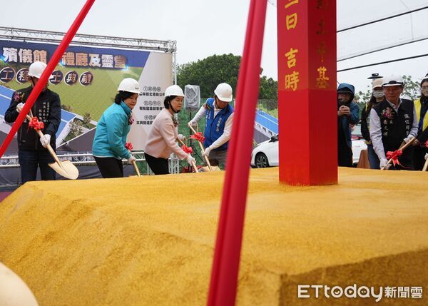 ▲雲林縣長張麗善出席北港殯儀館新建工程動土典禮。（圖／記者游瓊華翻攝）
