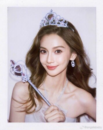 ▲▼Angelababy離婚4年爆擁新歡！回港發展秘戀年下男。（圖／翻攝自微博／angelababy）