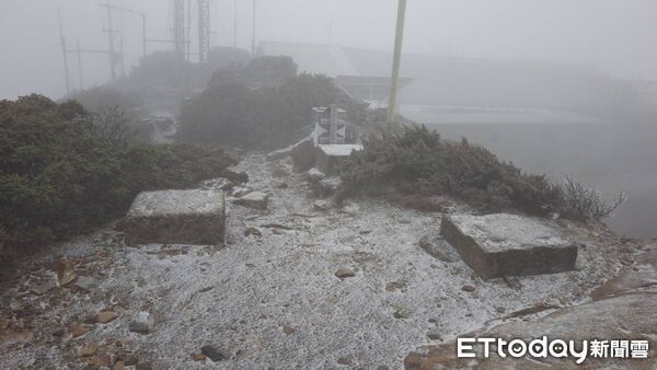 玉山0304下雪。（圖／氣象署）