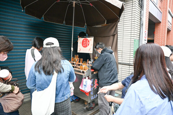 ▲▼迪化街純正麥芽餅。（圖／部落客水晶安蹄不務正業過生活授權提供）