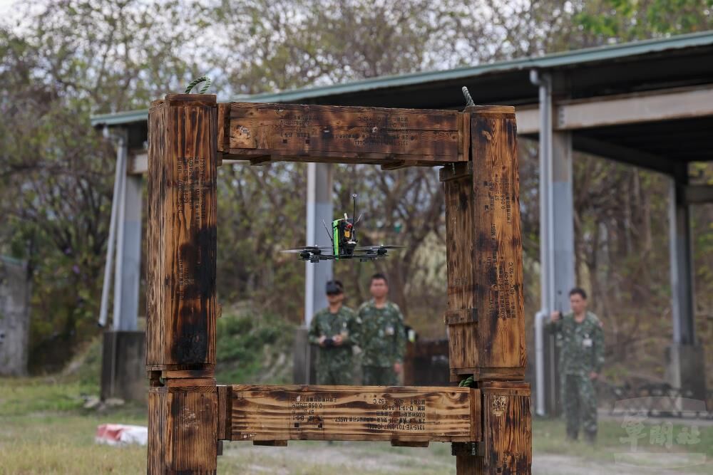 強化不對稱作戰能量 58砲指部沉浸式無人機訓練