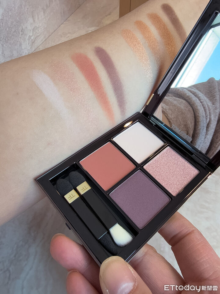 TOM FORD,DIOR,眼影,彩妝,時尚,眼影盤,。（圖／記者李薇攝）