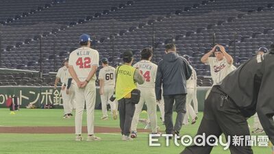 台、韓隊長雙帥合照　陳傑憲破英文追星李政厚：我很喜歡你！