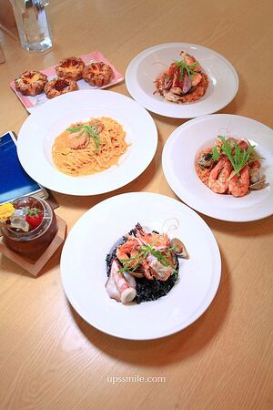 ▲▼萃99&rsquo;Caffee新農旗艦店。（圖／部落客UPSSMILE向上的微笑萍子 旅食設影授權提供）