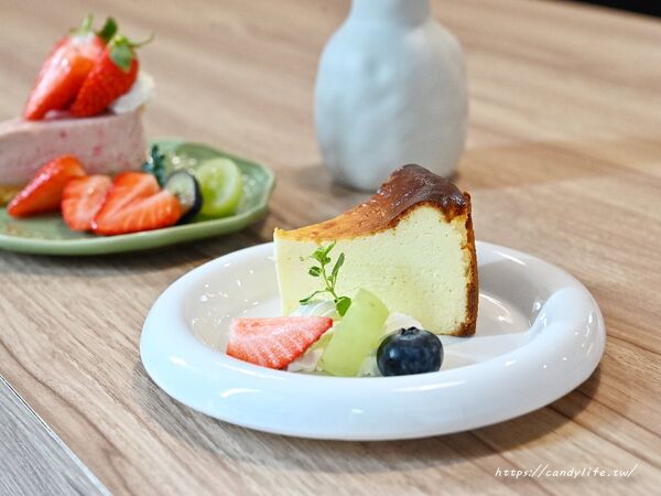 ▲▼真騎士乳酪蛋糕。（圖／部落客糖糖&rsquo;s 享食生活授權提供）