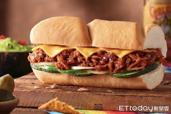 ▲▼ SUBWAY推出期間限定新品「墨西哥手撕豬潛艇堡」。（圖／記者蕭筠攝）