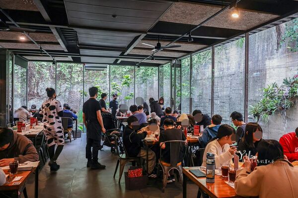 ▲▼來來牛排宜蘭店。（圖／部落客陳小可的吃喝玩樂授權提供）