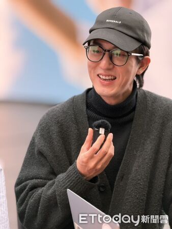 ▲采子、涂善存、林瑄、黃禮豐、邱昊奇出席《再不拍就來不及了！》上檔記者會。（圖／記者姜國輝攝）