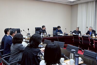 卓榮泰5面向盯中東情勢　關鍵原物料稅負減徵延至9月！油價雙緩漲