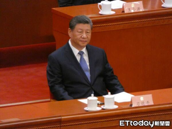 ▲▼ 2026,兩會,北京,政協開幕,習近平,王滬寧,人民大會堂 、大陸全國政協十四屆四次會議今（4）日下午開幕，大陸全國政協主席王滬寧發佈政協工作報告，習近平、李強、蔡奇等出席。（圖／記者陳冠宇攝）   