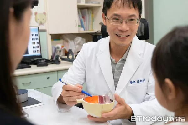 ▲▼  台灣學童近視率飆破 87%！嘉基醫師警告：控制「眼軸」才是救視關鍵  。（圖／嘉義基督教醫院提供）