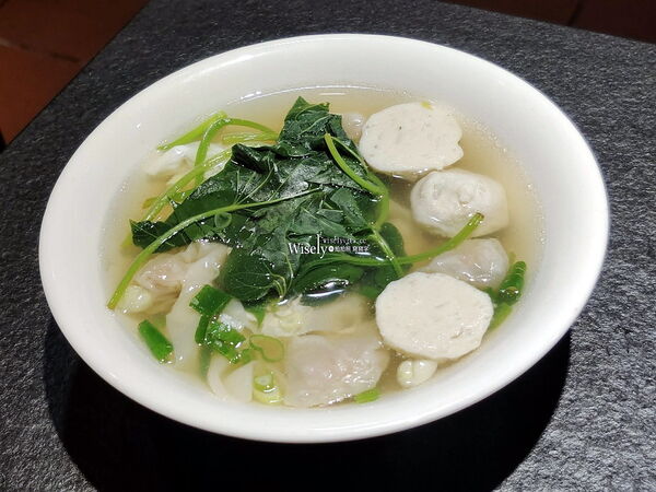 ▲▼西門麵店銷魂豬腳飯。（圖／部落客WISELY&rsquo;s 拍拍照寫寫字授權提供）