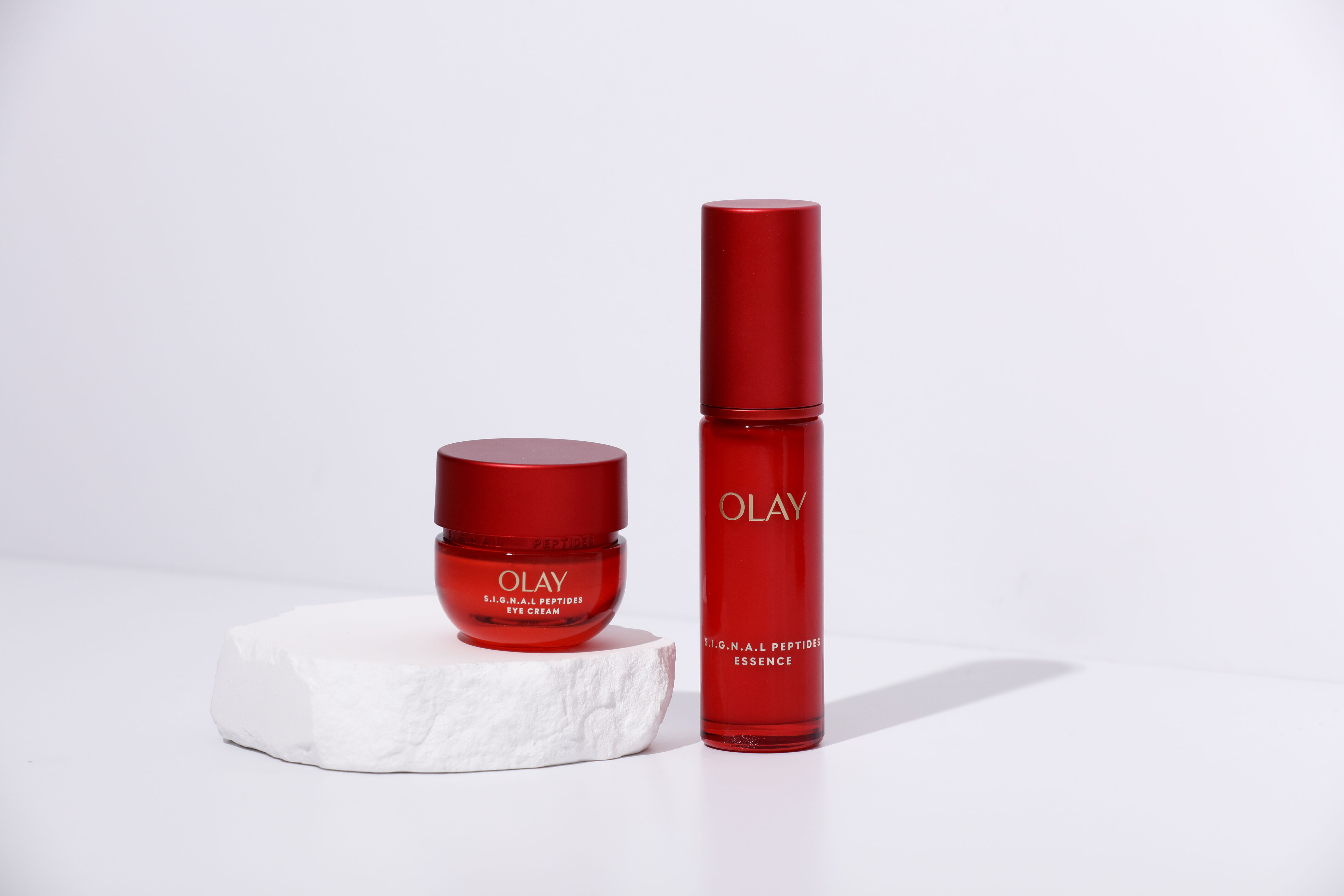 ▲▼OLAY,胜肽,抗老,超紅瓶,保養,專櫃。（圖／資料照）