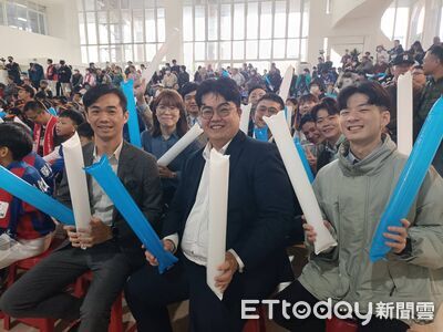 吃肉圓挺台灣隊！彰化縣府直播經典賽　保險經理帶隊加油