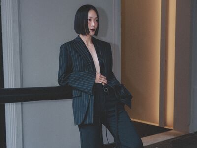 鍾瑶西裝外套裡面沒穿「整片膚色」被看光！　登米蘭時裝週被搭訕