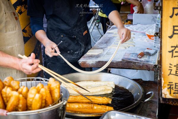 ▲▼阿忠燒餅。（圖／部落客黑皮的旅遊筆記授權提供）
