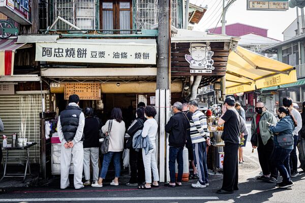 ▲▼阿忠燒餅。（圖／部落客黑皮的旅遊筆記授權提供）