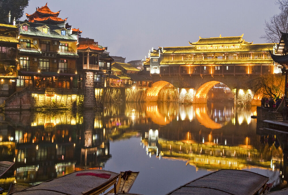 慢遊張家界與鳳凰古城的山影水色（圖／鳳凰旅遊）