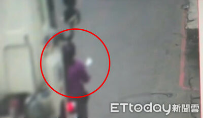 快訊／斷魂瞬間曝！高雄女騎士遭拖板車捲車底　送醫搶救不治