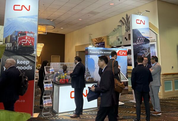 ▲海運上下游在會場內設立攤位，圖為加拿大國家鐵路攤位。（圖／業者提供）