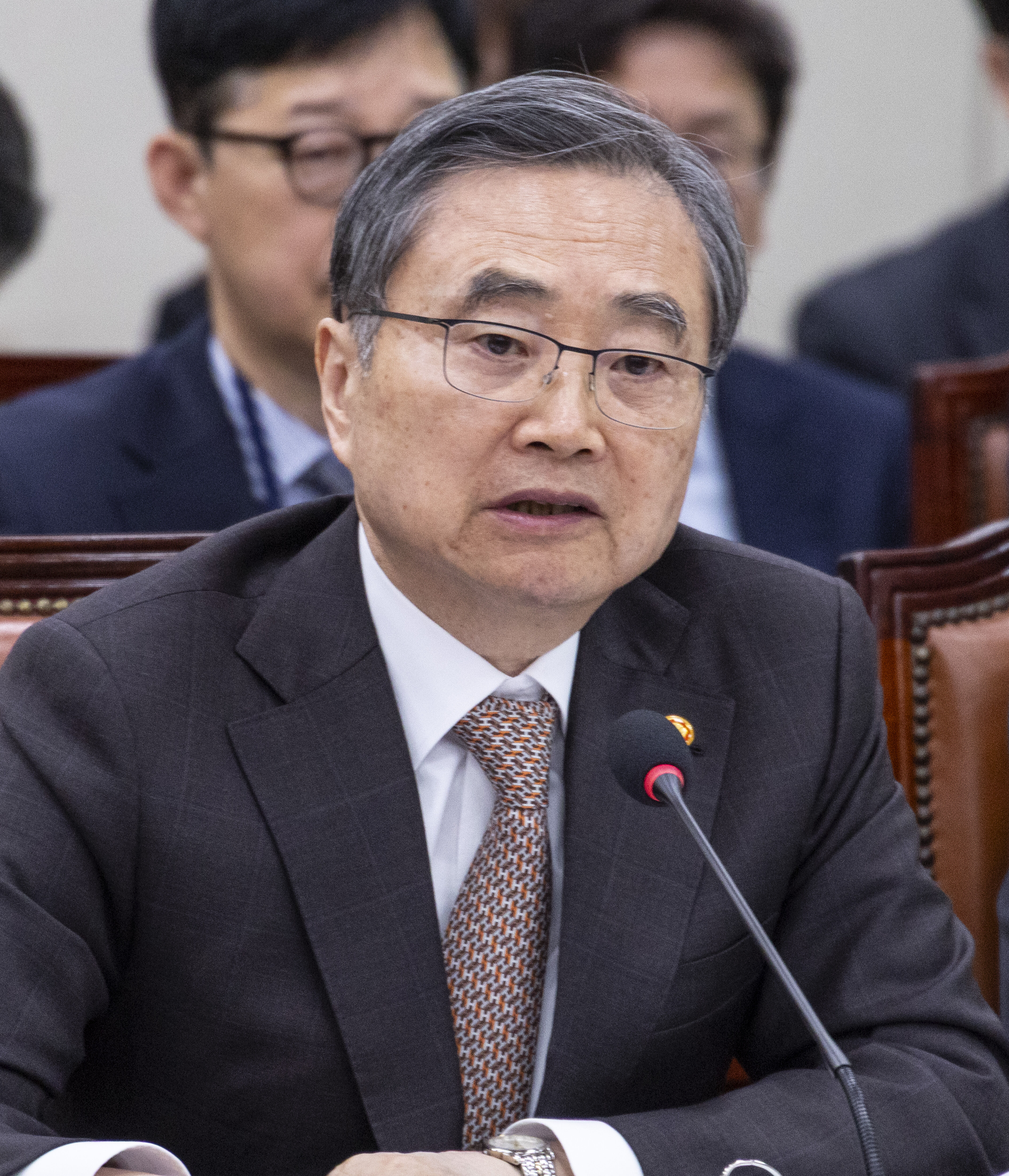 ▲▼南韓外交部長趙顯6日接受國會質詢。(圖/達志影像)