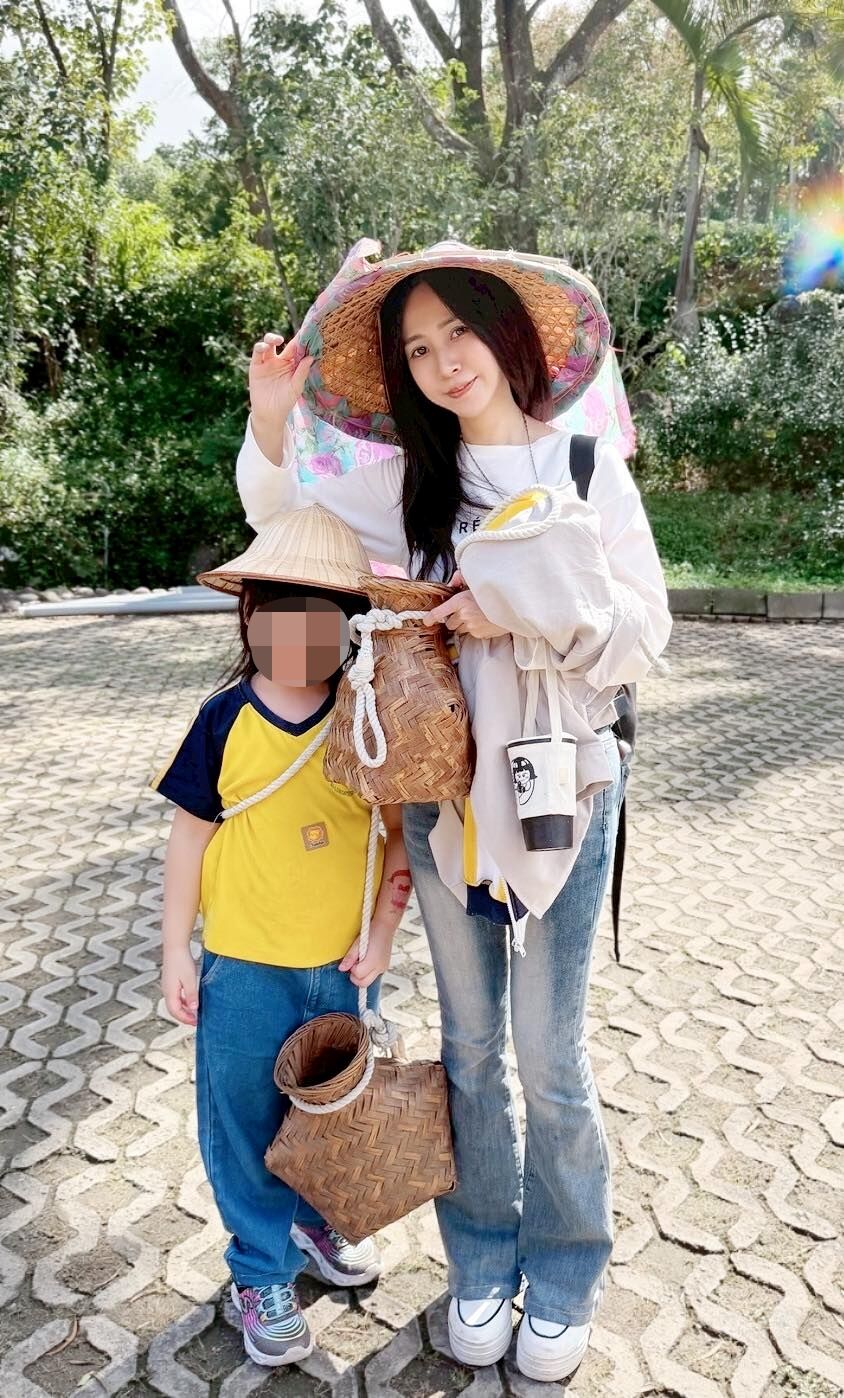 ▲▼潔哥牽女兒過馬路險遭撞「車無減速直衝」擦身而過。（圖／翻攝自Facebook／潔哥/李秉潔）