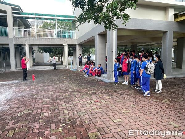 ▲台南市消防局東山分隊前往東山國中辦理消防安全宣導，提升學生防災意識。（記者林東良翻攝，下同）