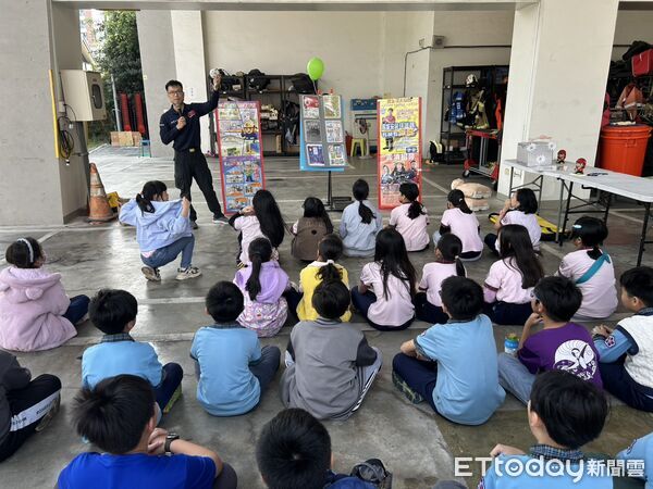 ▲大光國小學生參訪台南市消防局公園分隊，透過解說與體驗學習防災知識。（記者林東良翻攝，下同）