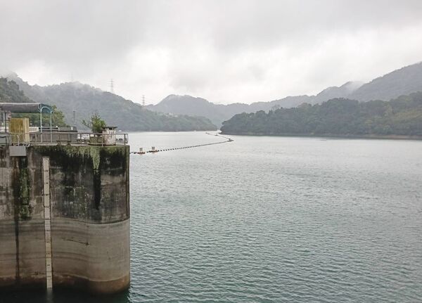 ▲針對新竹地區已進入水情為提醒綠燈階段，北水分署指出，原訂北桃園三合一工程將延期辦理，圖為石門水庫現況。（圖／北水分署提供）