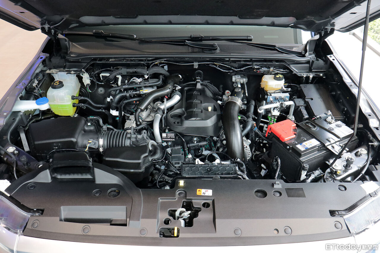 ▲179.9萬！福斯「Amarok皮卡車2.0柴油動力」開賣　省稅金也更省油。（圖／記者張慶輝攝）