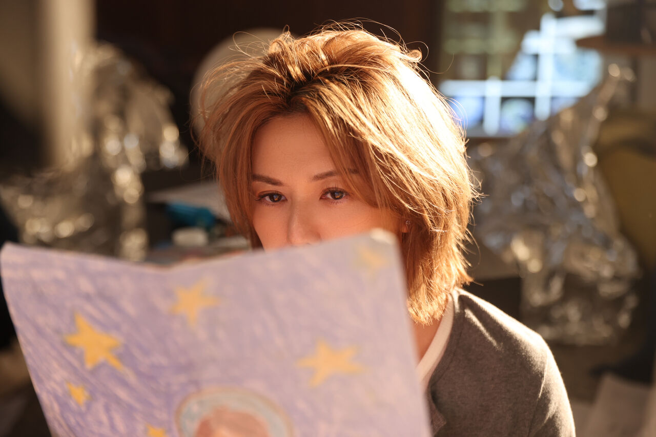 ▲▼孫燕姿〈飛瀑而下〉MV首度化身太空人〈飛瀑而下〉MV。（圖／Make Music提供）