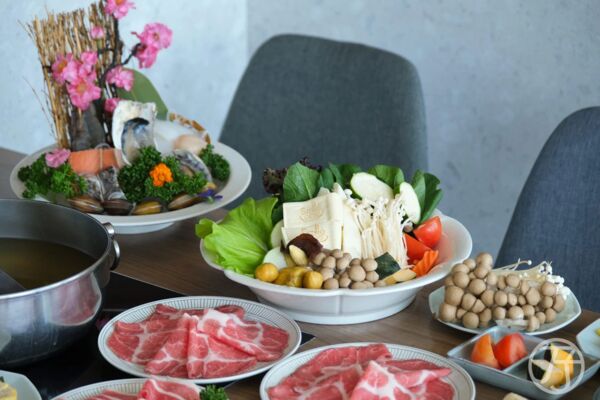 ▲▼Smile One 精緻涮涮鍋。（圖／部落客JJ.Hsu授權提供）