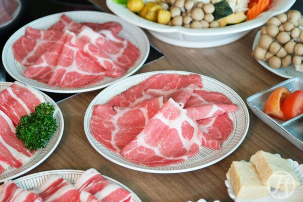 ▲▼Smile One 精緻涮涮鍋。（圖／部落客JJ.Hsu授權提供）