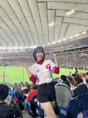 ▲日本球迷要求與籃籃合影。（圖／大藝娛樂）